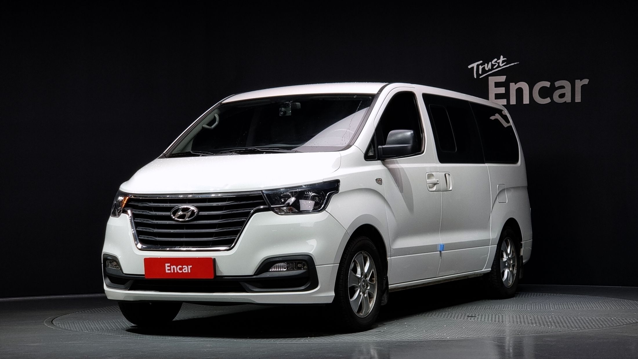 HYUNDAI STAREX GRAND