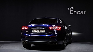 MASERATI GHIBLI 2018