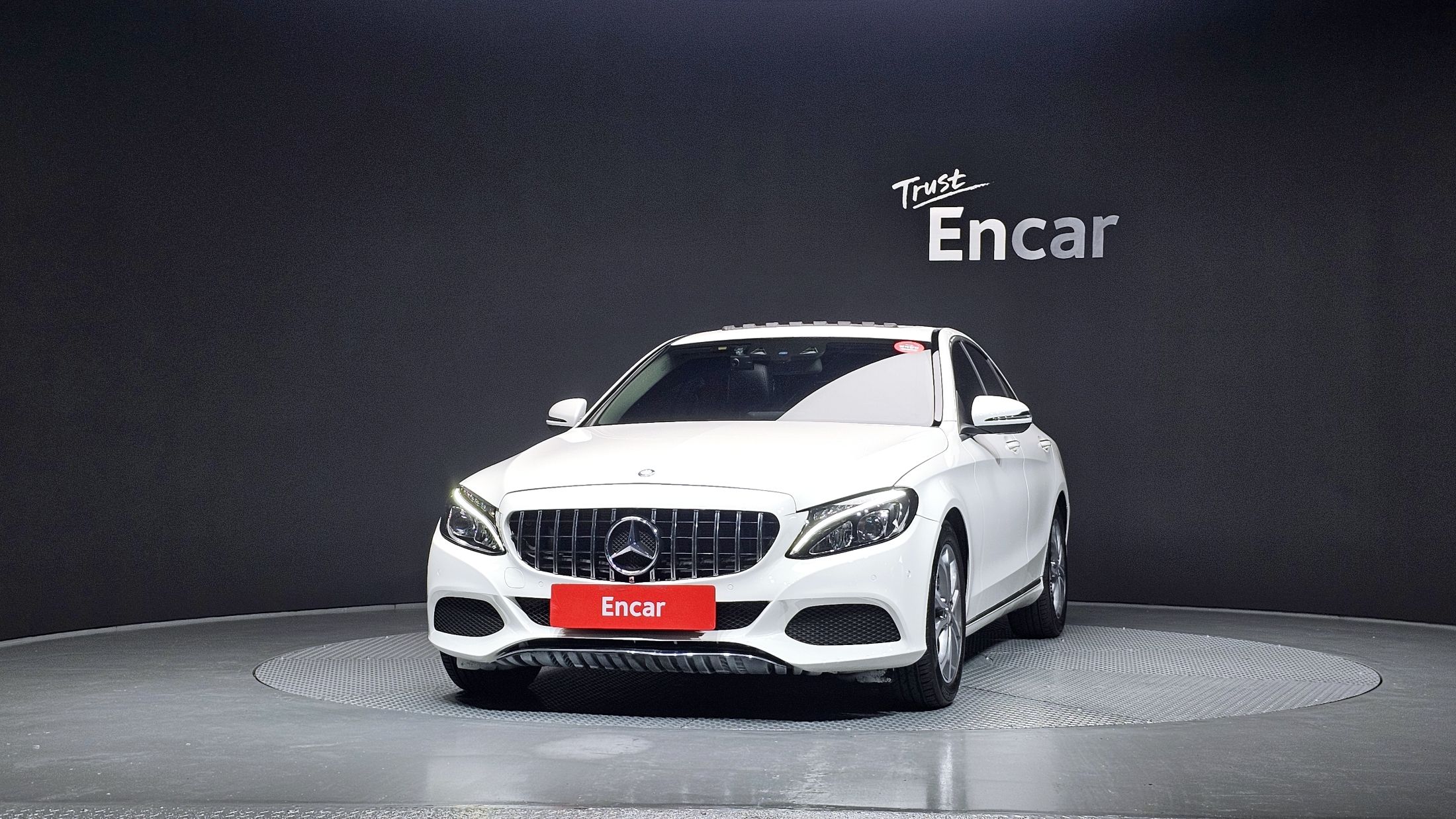 MERCEDES BENZ C-CLASS W205 2016