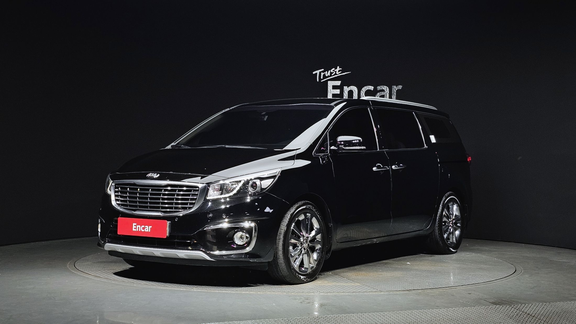 KIA CARNIVAL 2016
