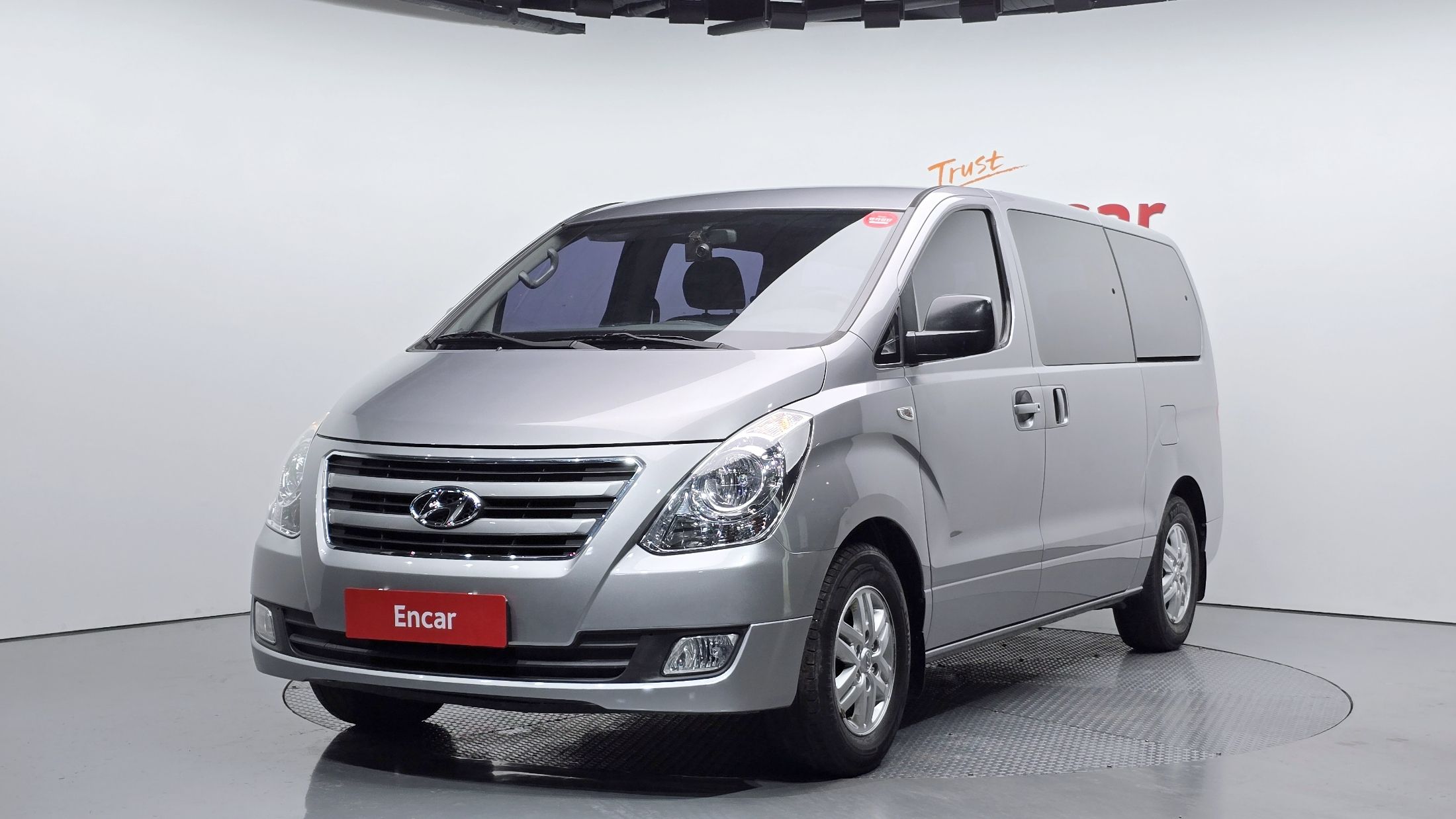 HYUNDAI STAREX GRAND
