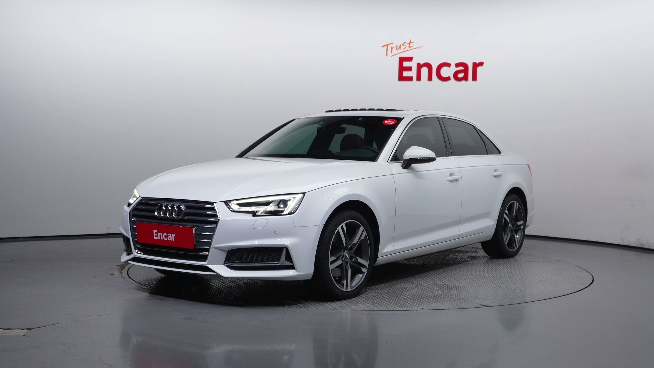 AUDI A4 B9 2019