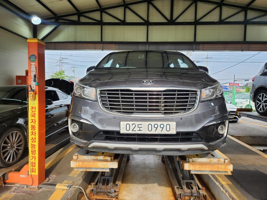 KIA CARNIVAL 2016