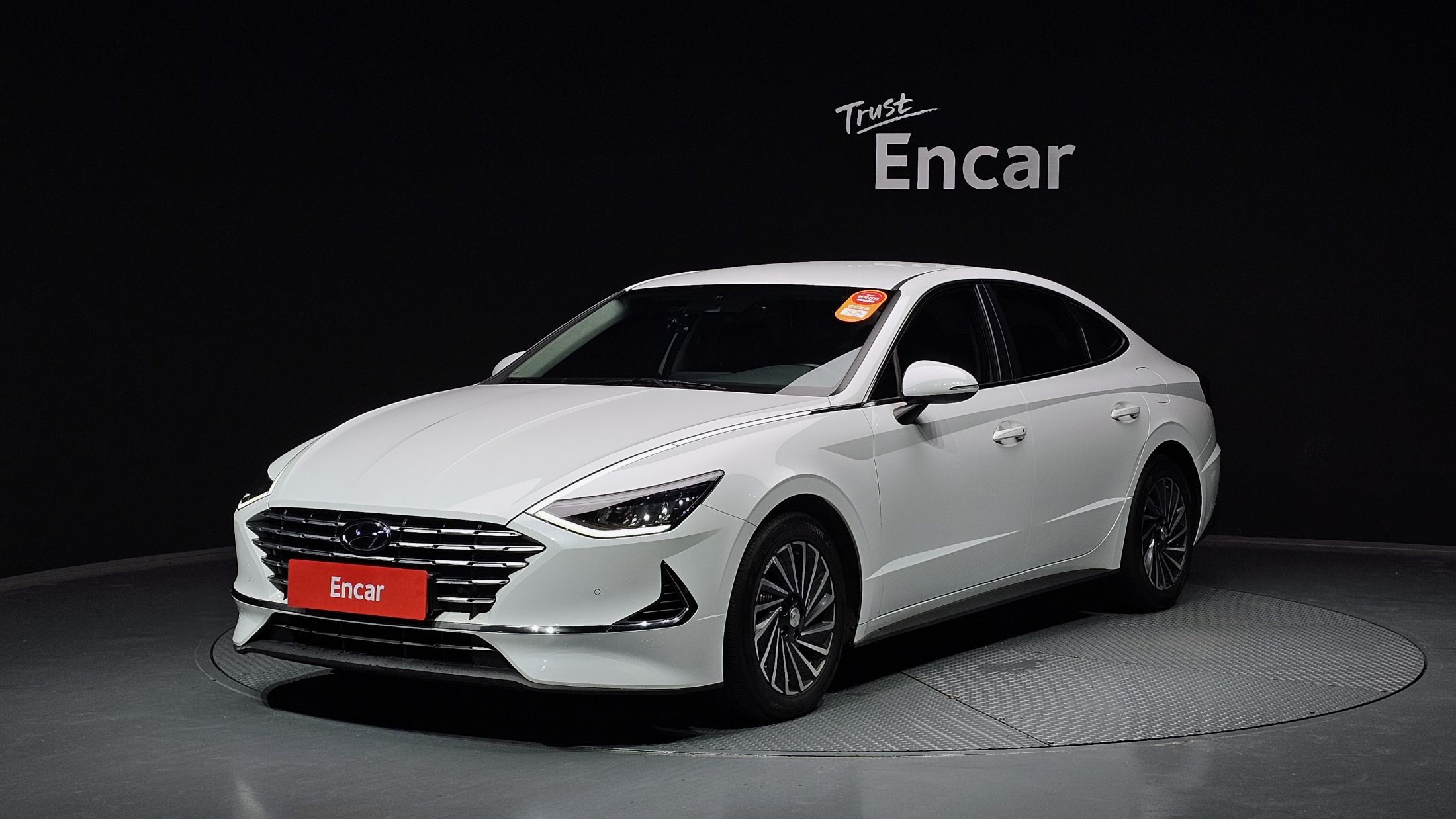 HYUNDAI SONATA HYBRID DN8
