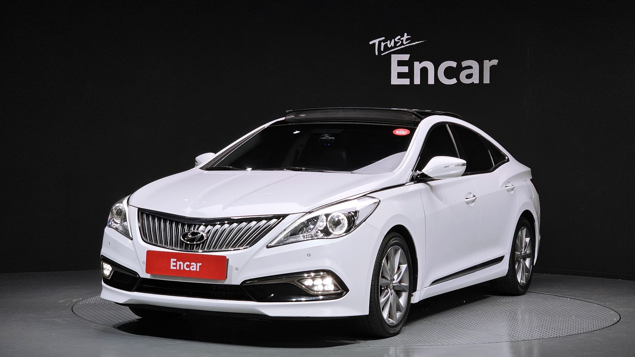 HYUNDAI GRANDEUR HG 2014