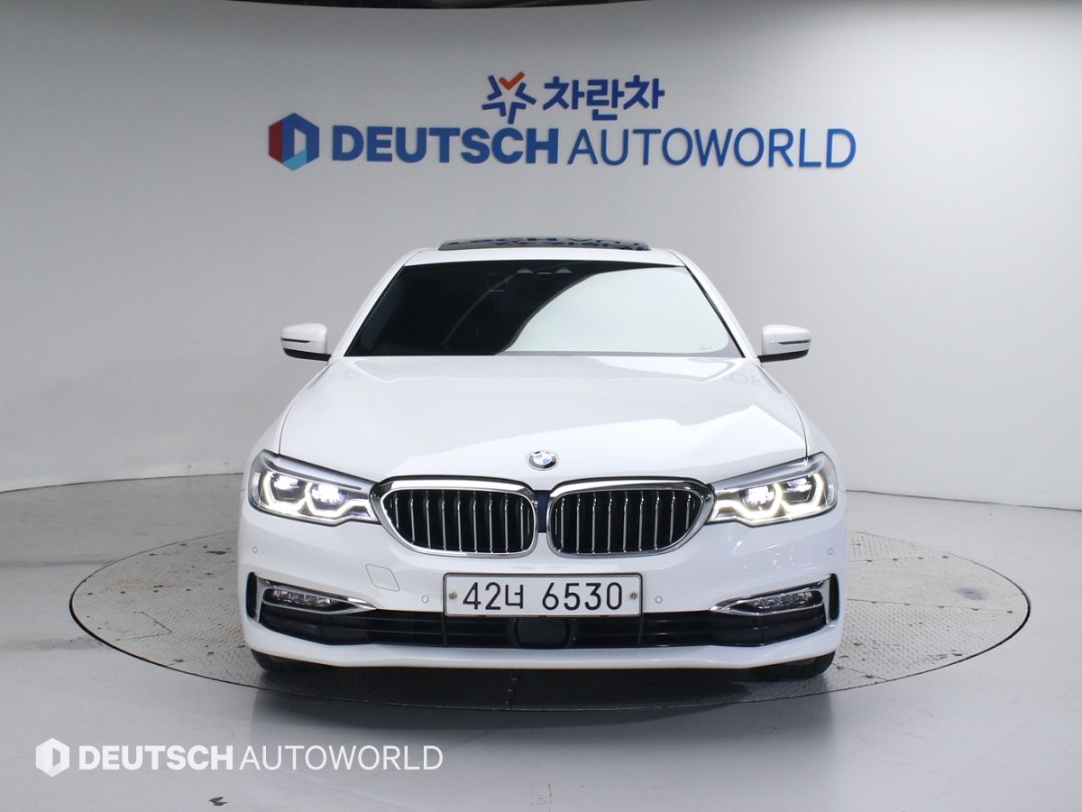 BMW 5-SERIES G30 2018