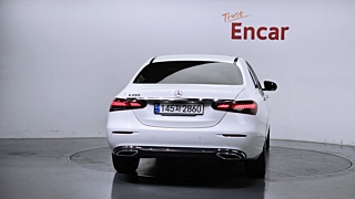 MERCEDES BENZ E-CLASS W213 2022