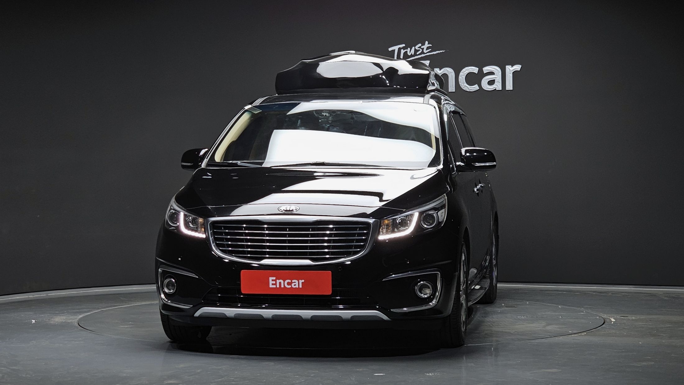KIA CARNIVAL 2014