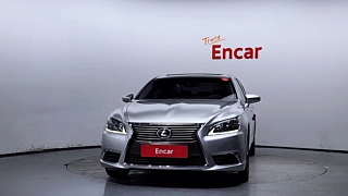 LEXUS LS460 2016
