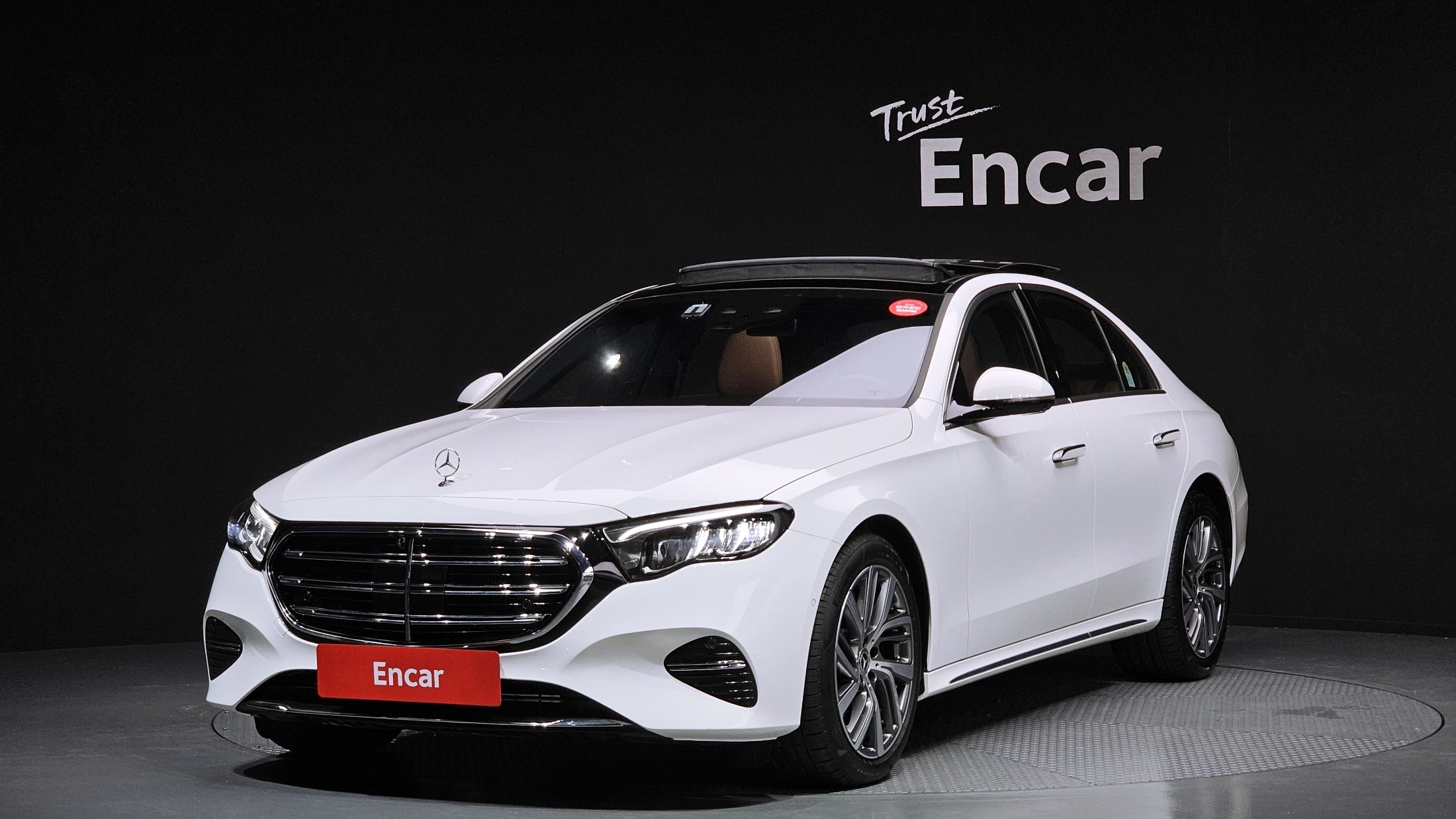 MERCEDES BENZ E-CLASS W214 2024