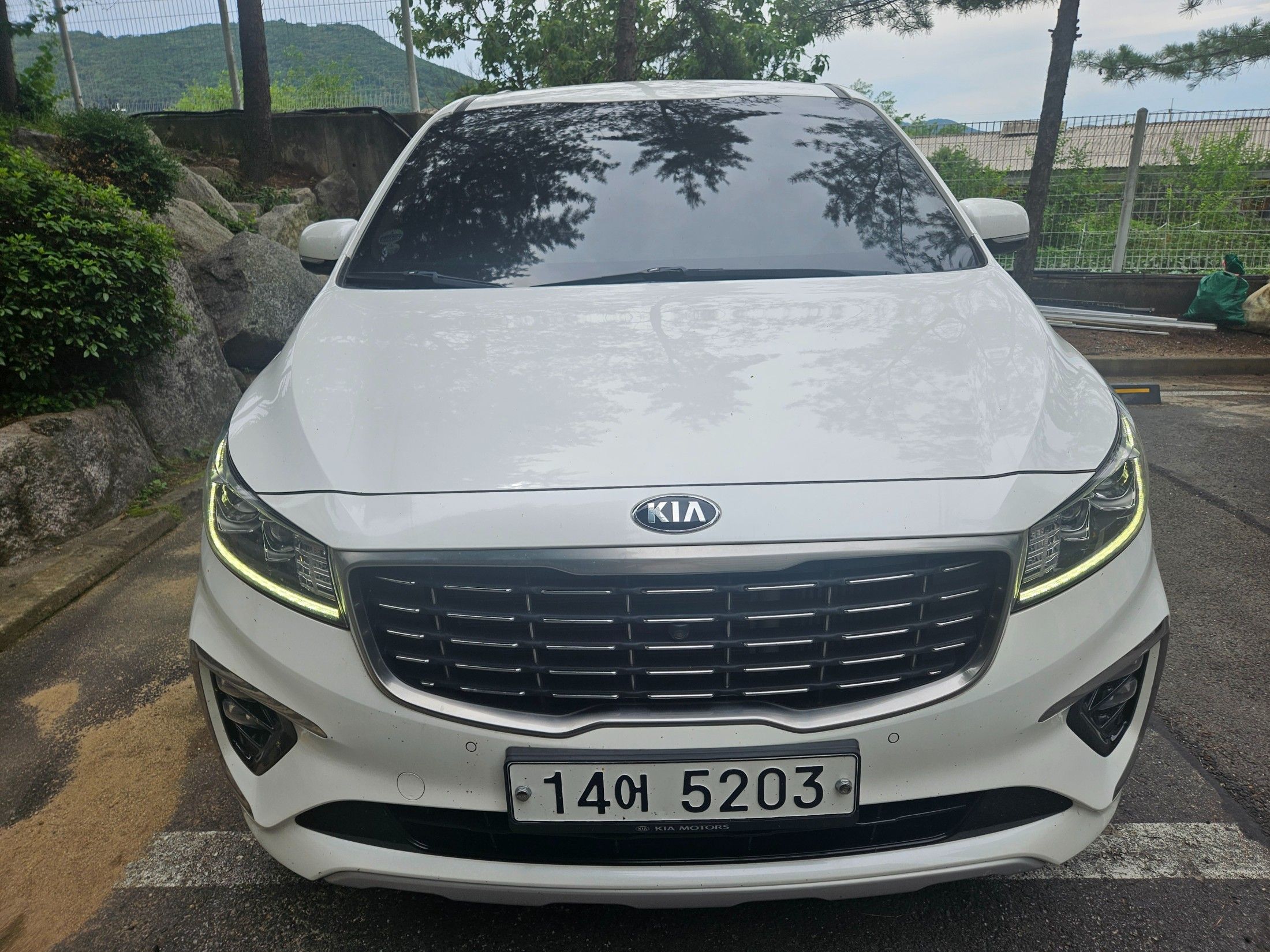 KIA CARNIVAL