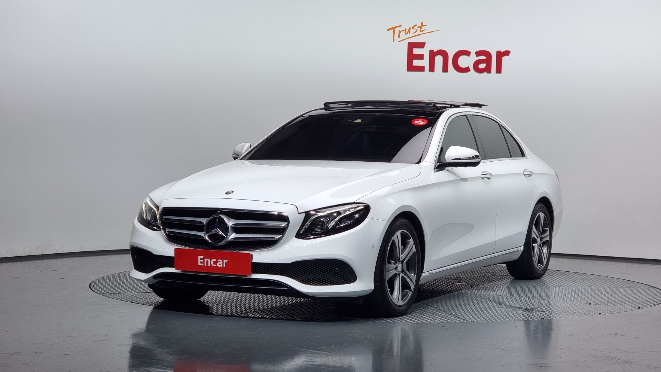 MERCEDES BENZ E-CLASS W213 2017