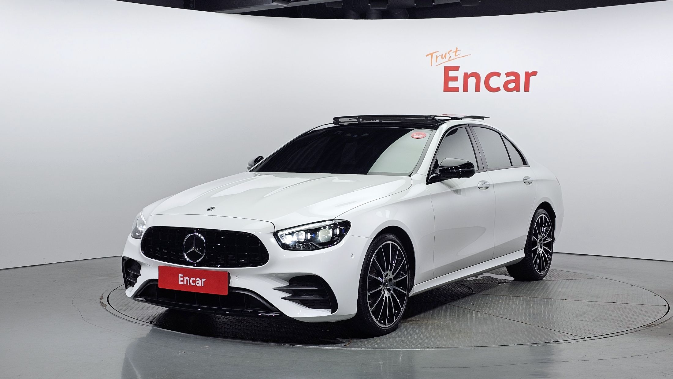 MERCEDES BENZ E-CLASS W213 2022