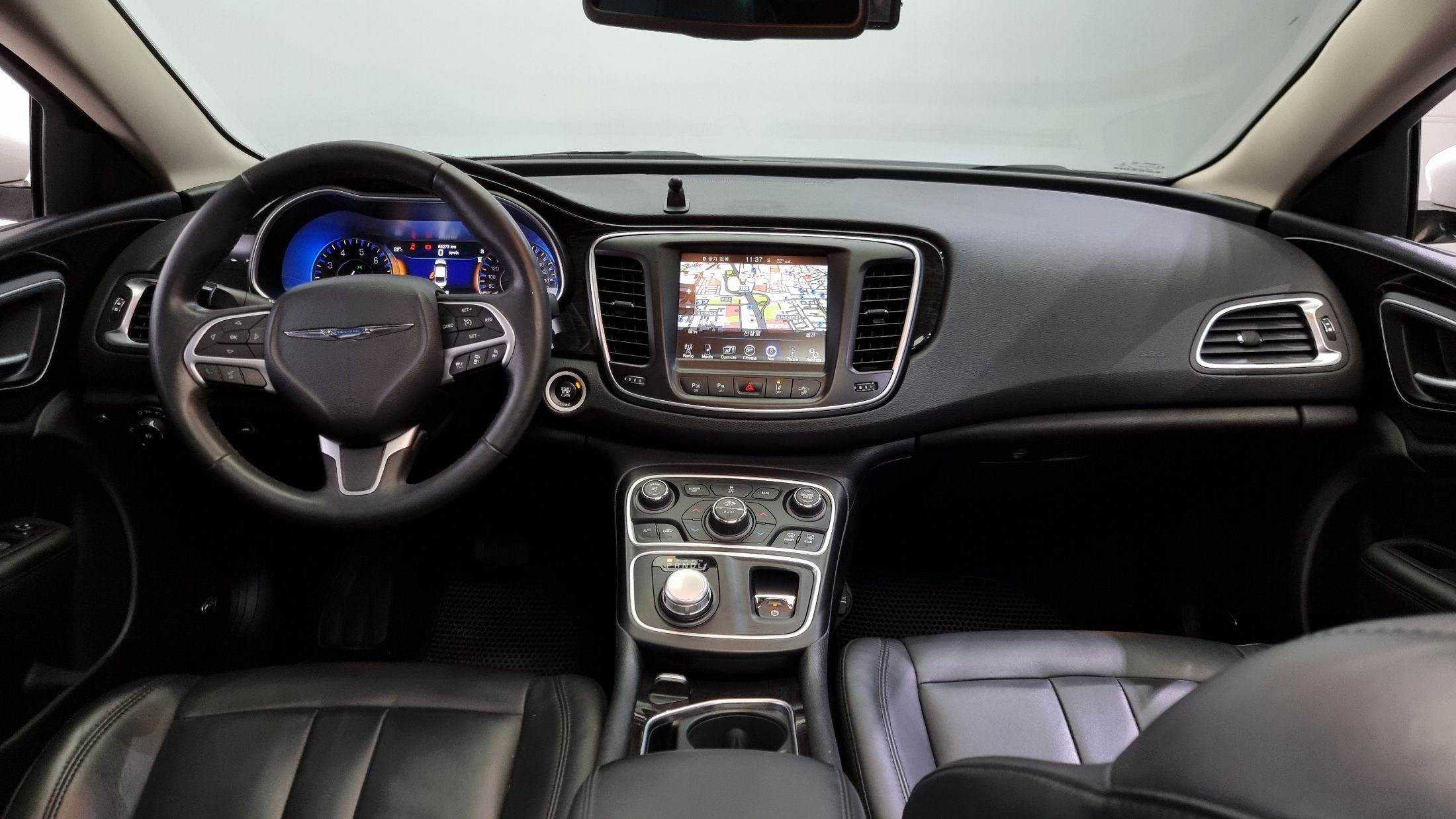 CHRYSLER 200 2015