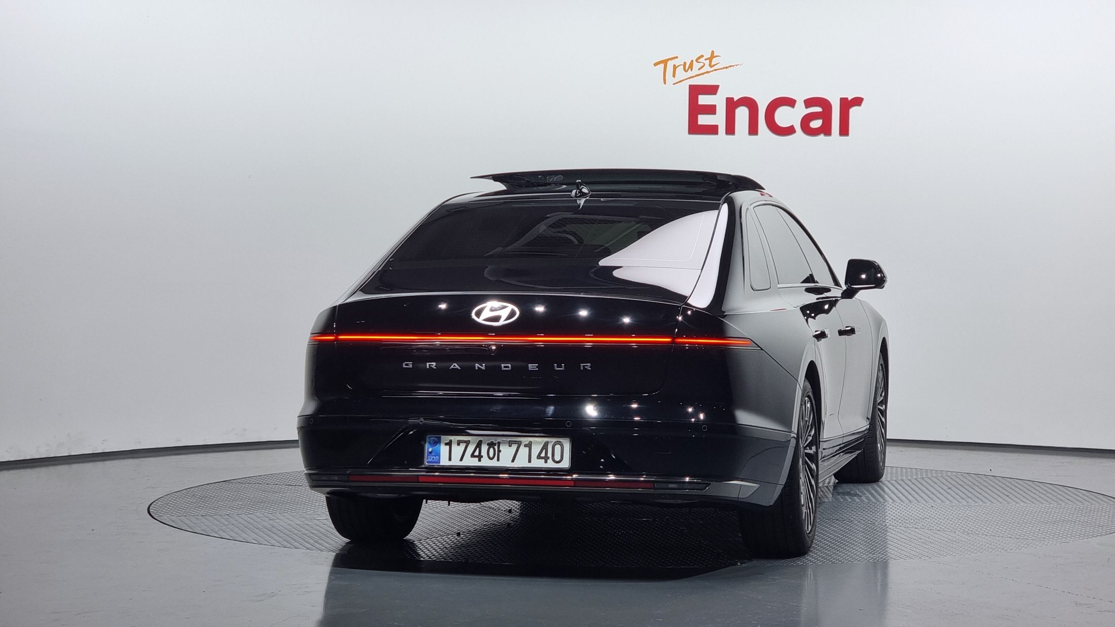 HYUNDAI GRANDEUR HYBRID GN7 2023