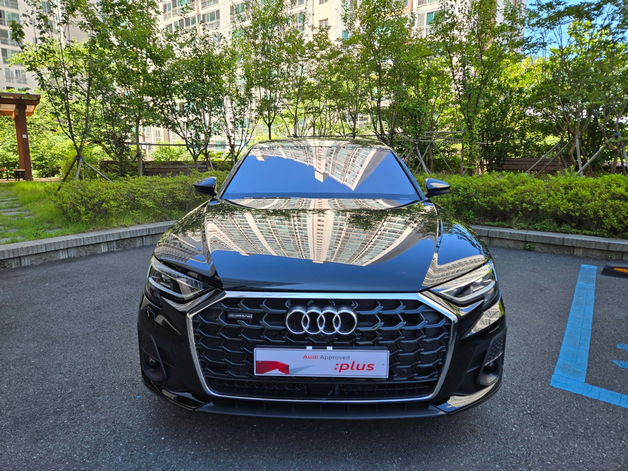 AUDI A8 D5