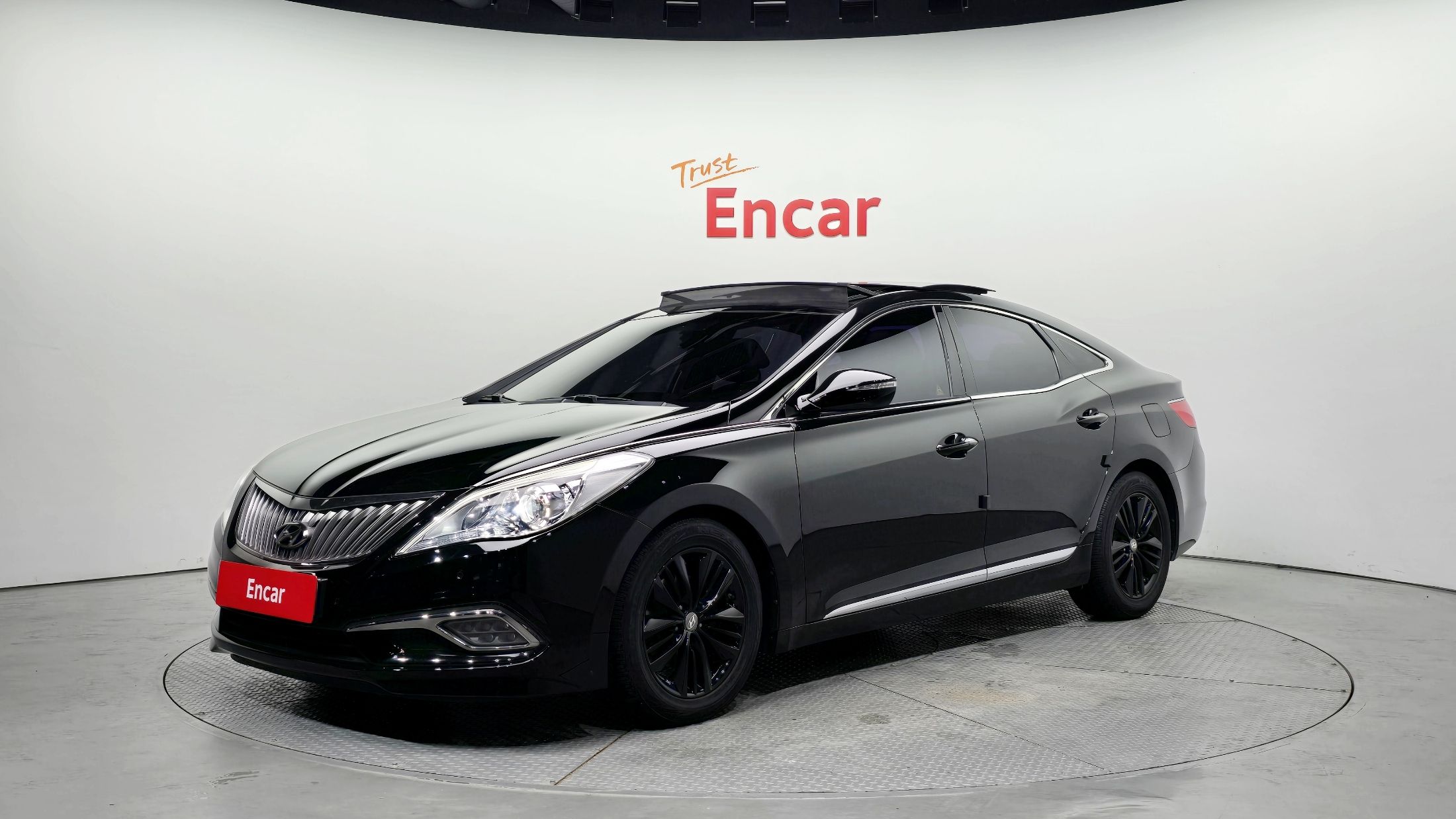 HYUNDAI GRANDEUR HG 2015