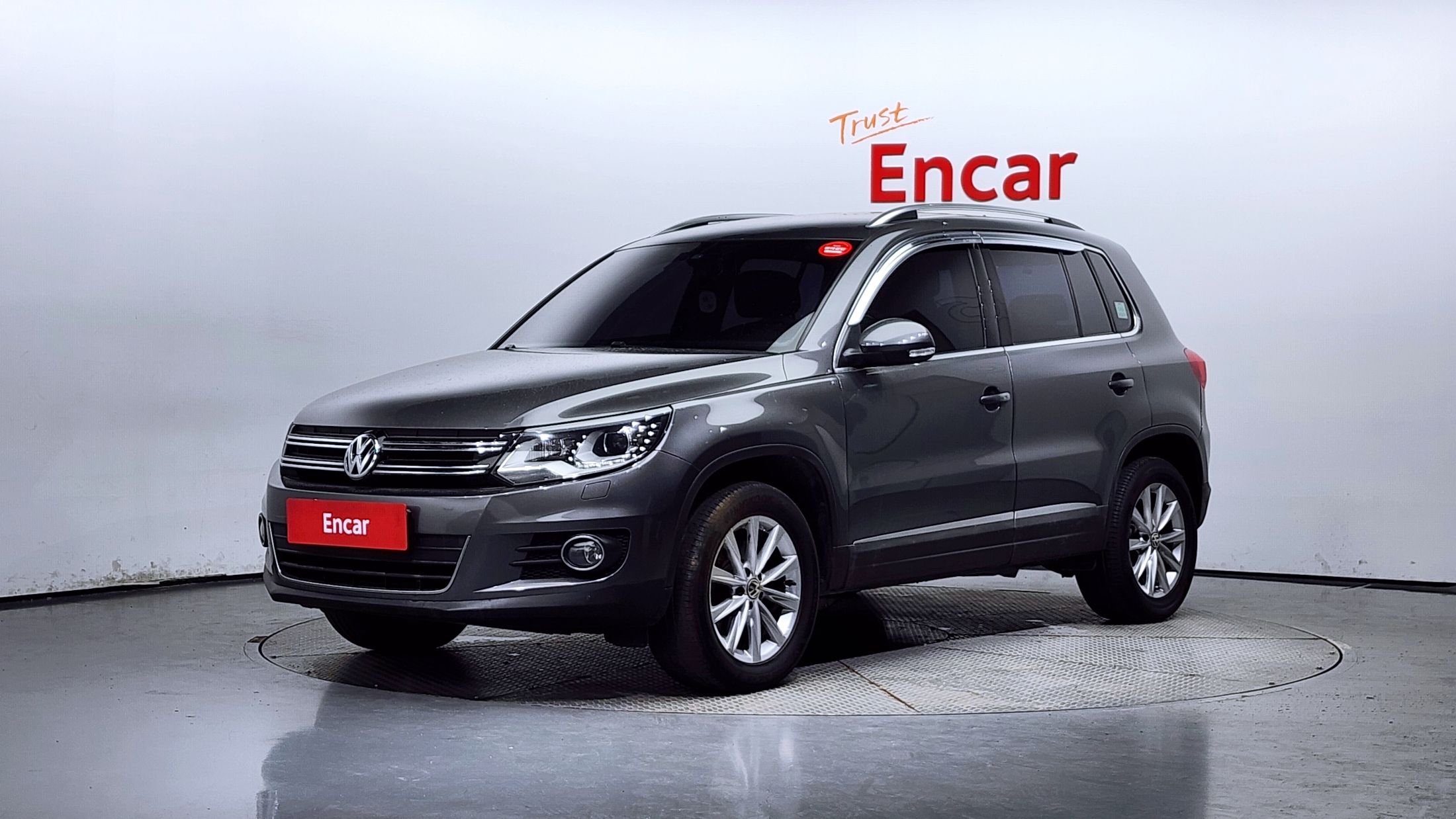 VOLKSWAGEN TIGUAN 2014