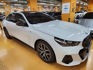 Заказать BMW 5-SERIES G60