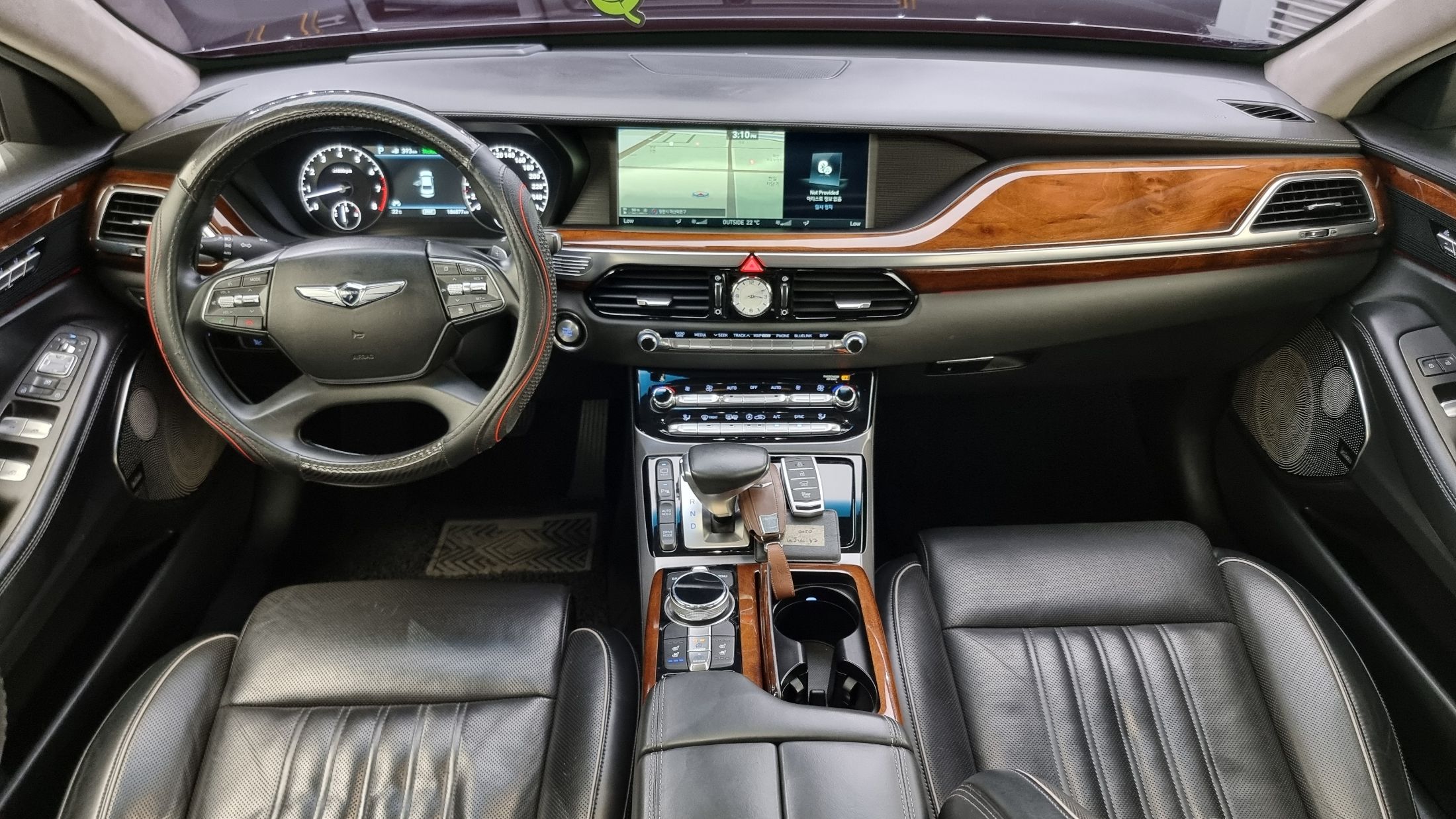 GENESIS EQ900 2016
