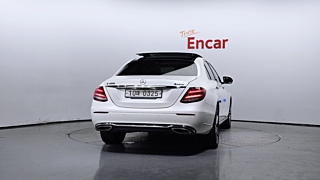 MERCEDES BENZ E-CLASS W213 2016
