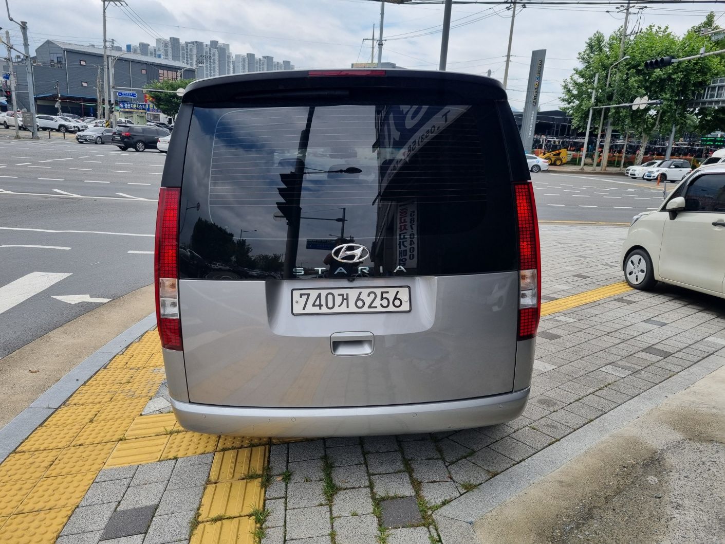 HYUNDAI STARIA 2022