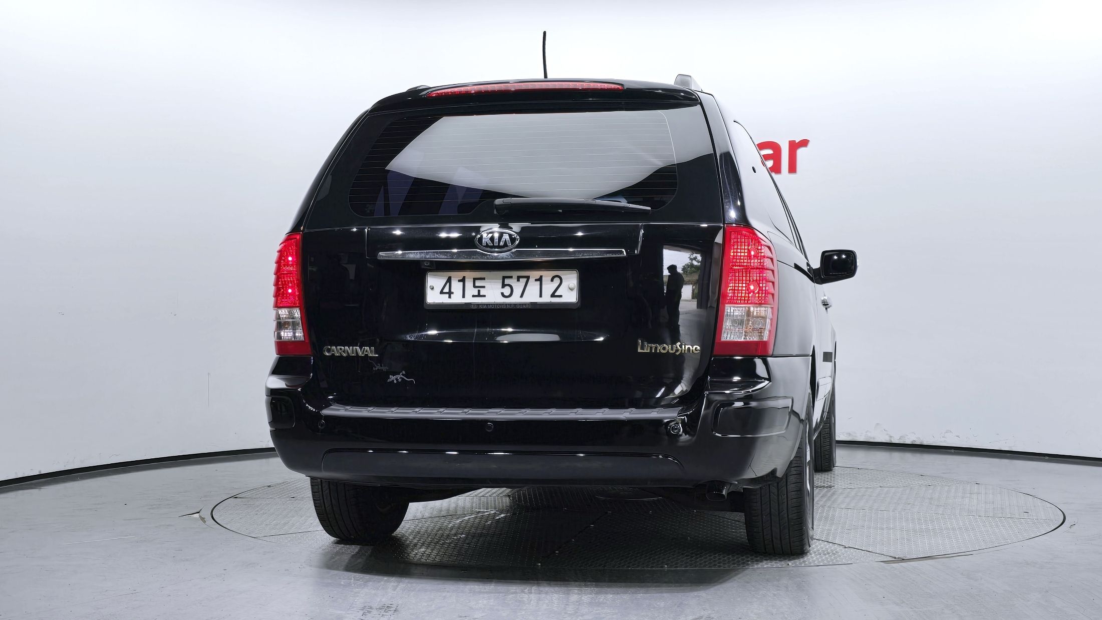 KIA CARNIVAL R 2014