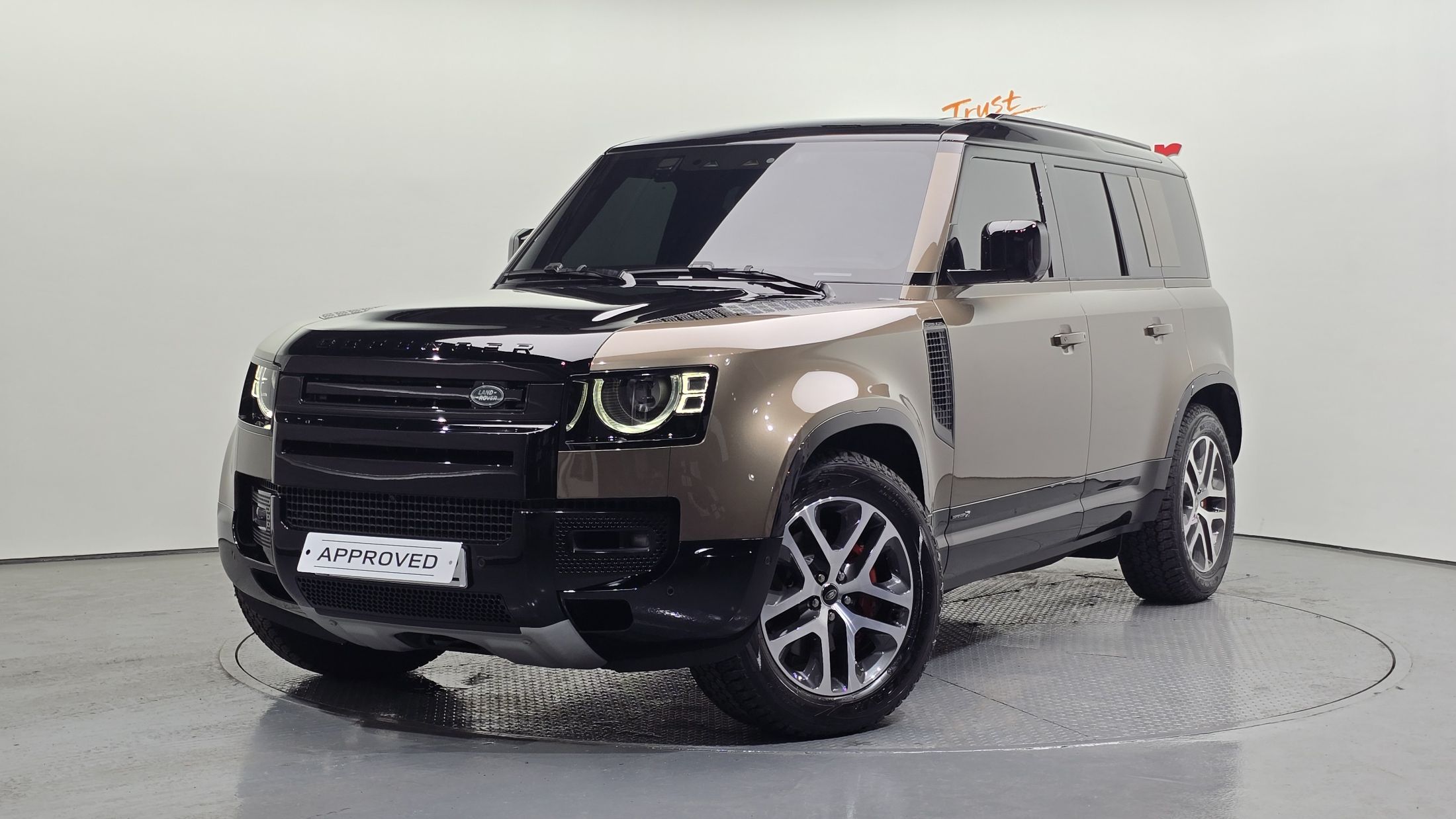 LAND ROVER DEFENDER L663