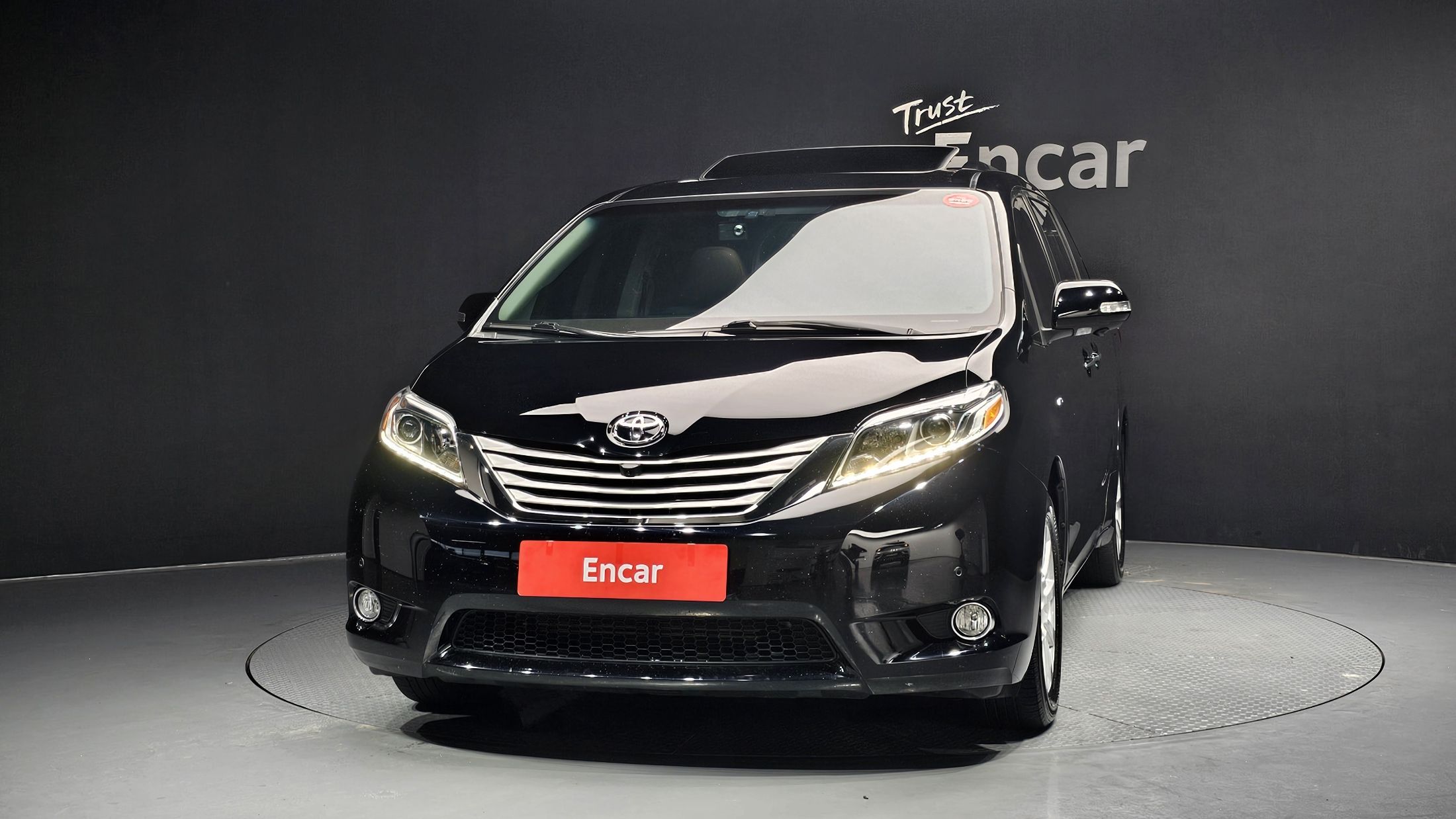 TOYOTA SIENNA 2017