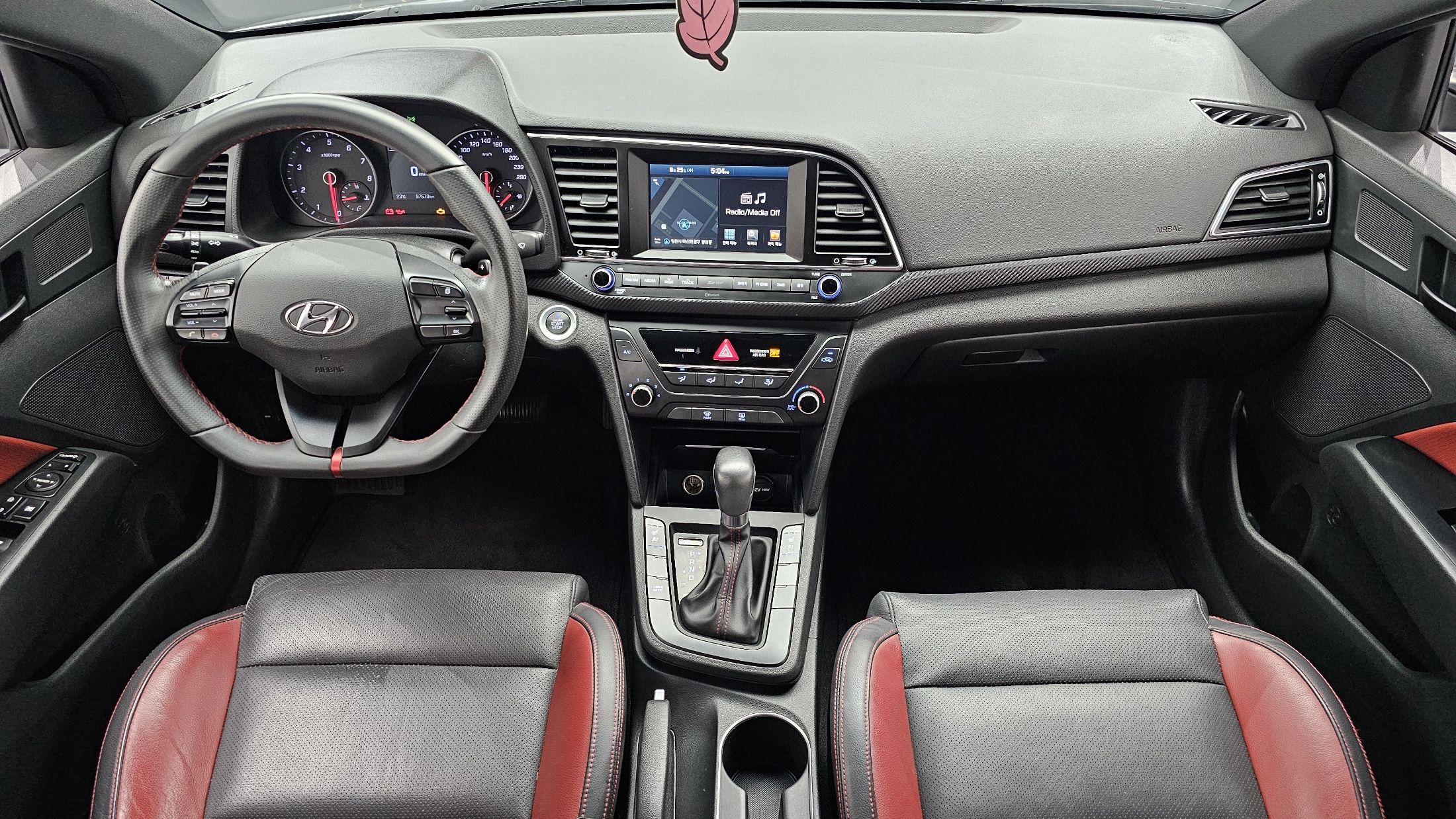 HYUNDAI AVANTE AD 2016
