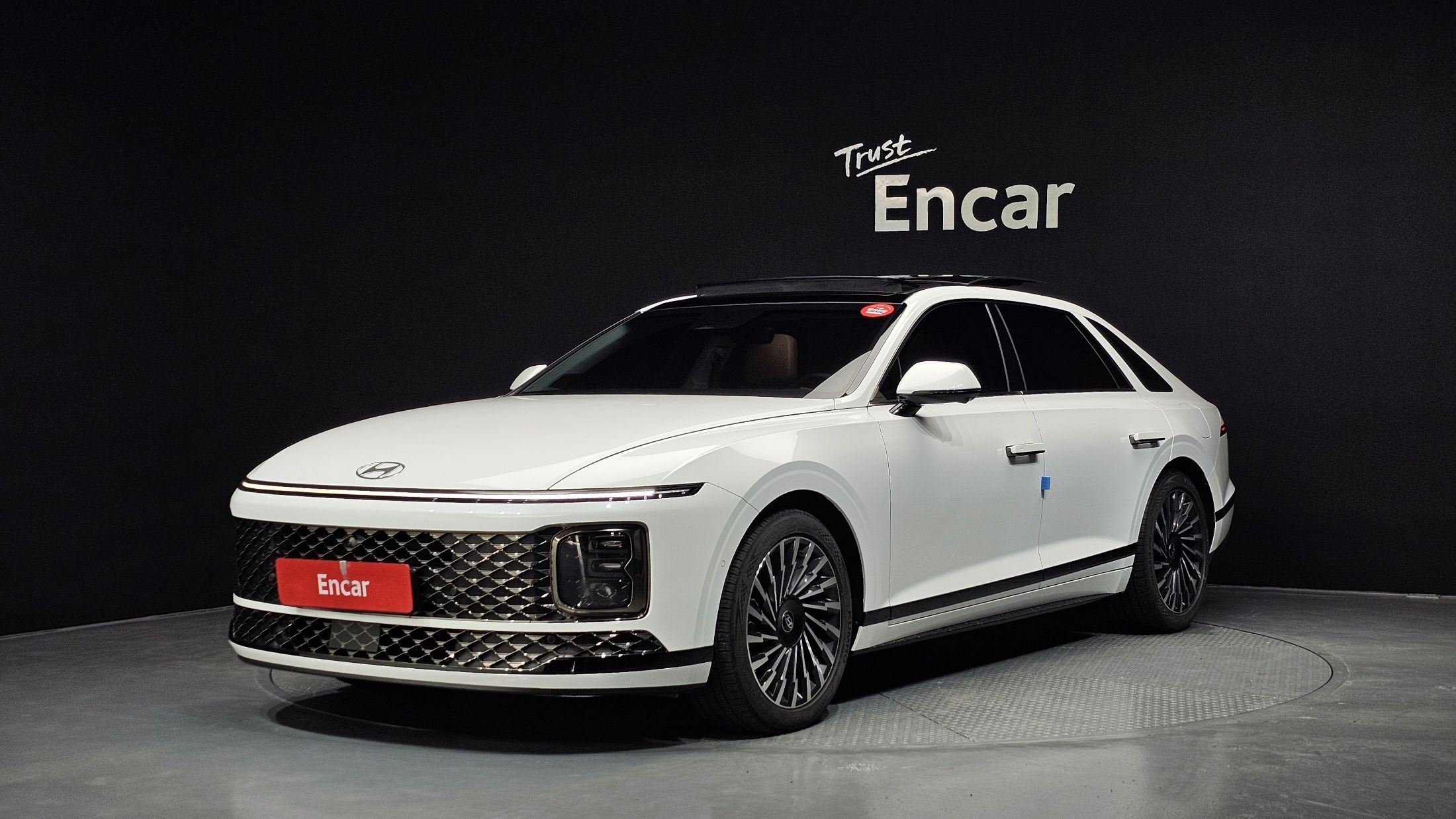 HYUNDAI GRANDEUR HYBRID GN7 2023
