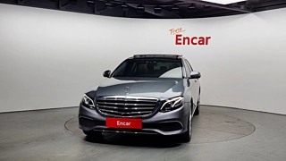 MERCEDES BENZ E-CLASS W213 2017