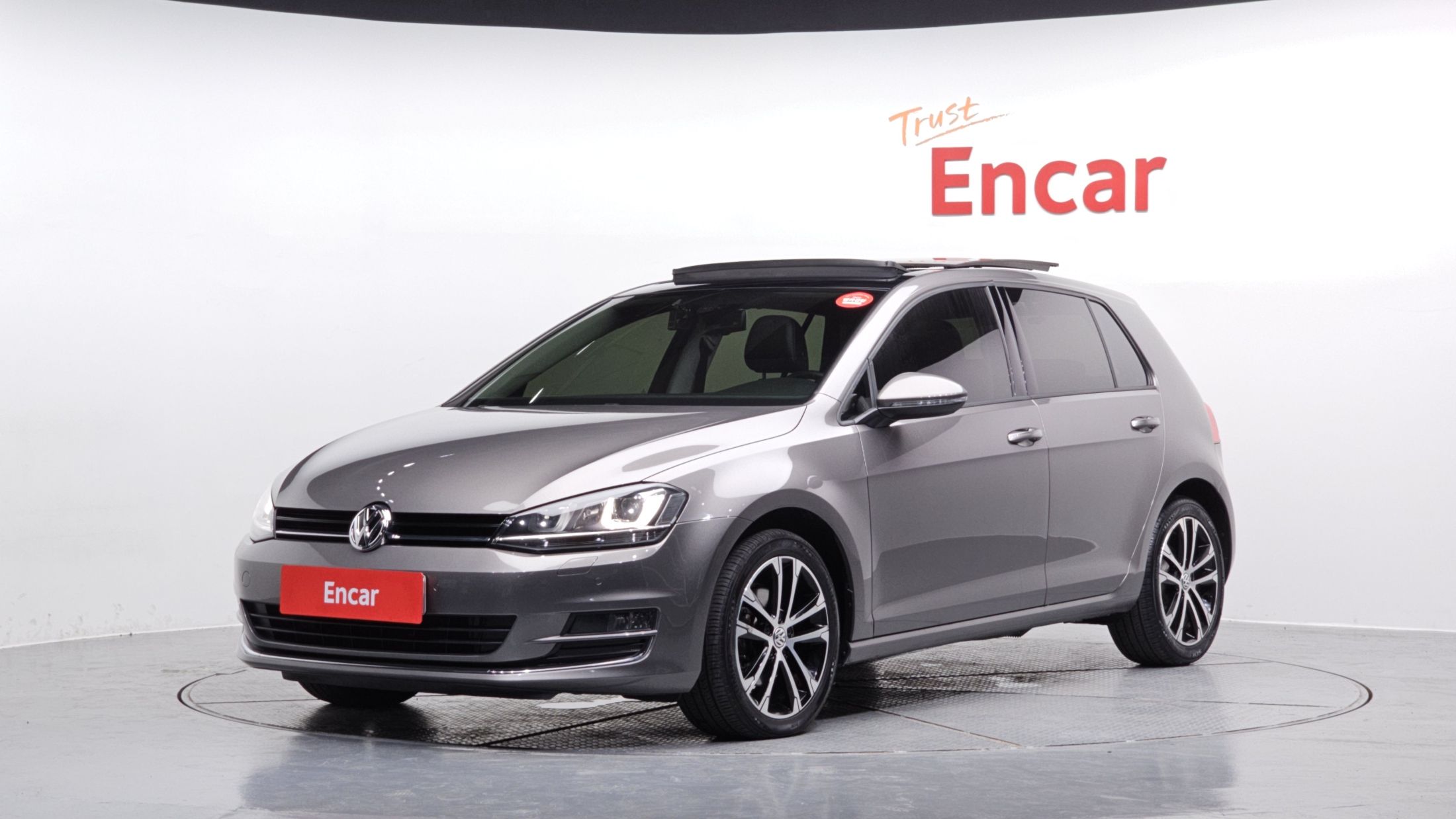 VOLKSWAGEN GOLF 2016