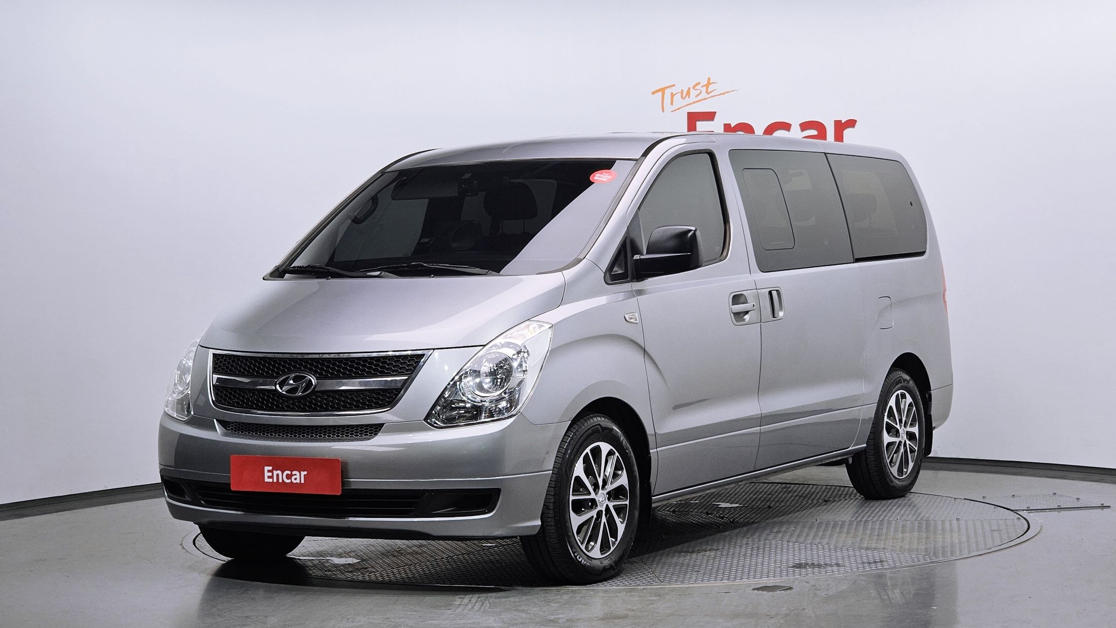 HYUNDAI STAREX GRAND