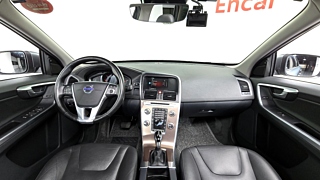 VOLVO XC60 2016