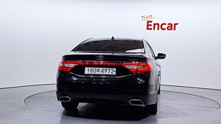 HYUNDAI GRANDEUR HG 2016