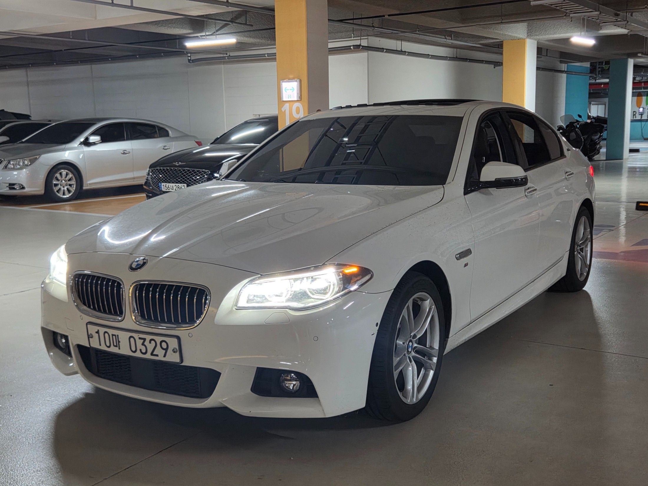 BMW 5-SERIES F10 2016