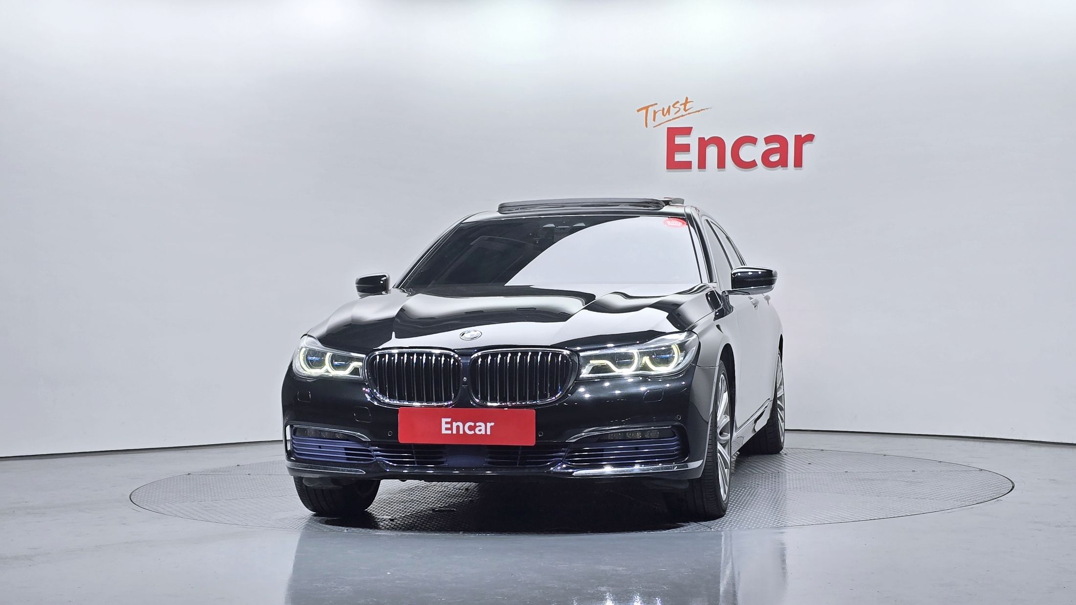 BMW 7-SERIES G11 2016