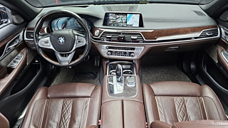 BMW 7-SERIES G11 2016