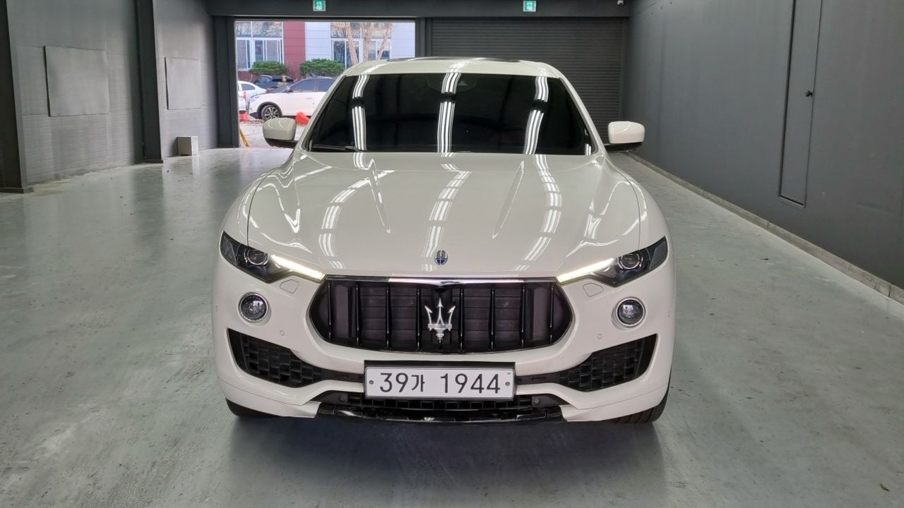 MASERATI LEVANTE 2018