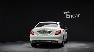 MERCEDES BENZ C-CLASS W205 2017