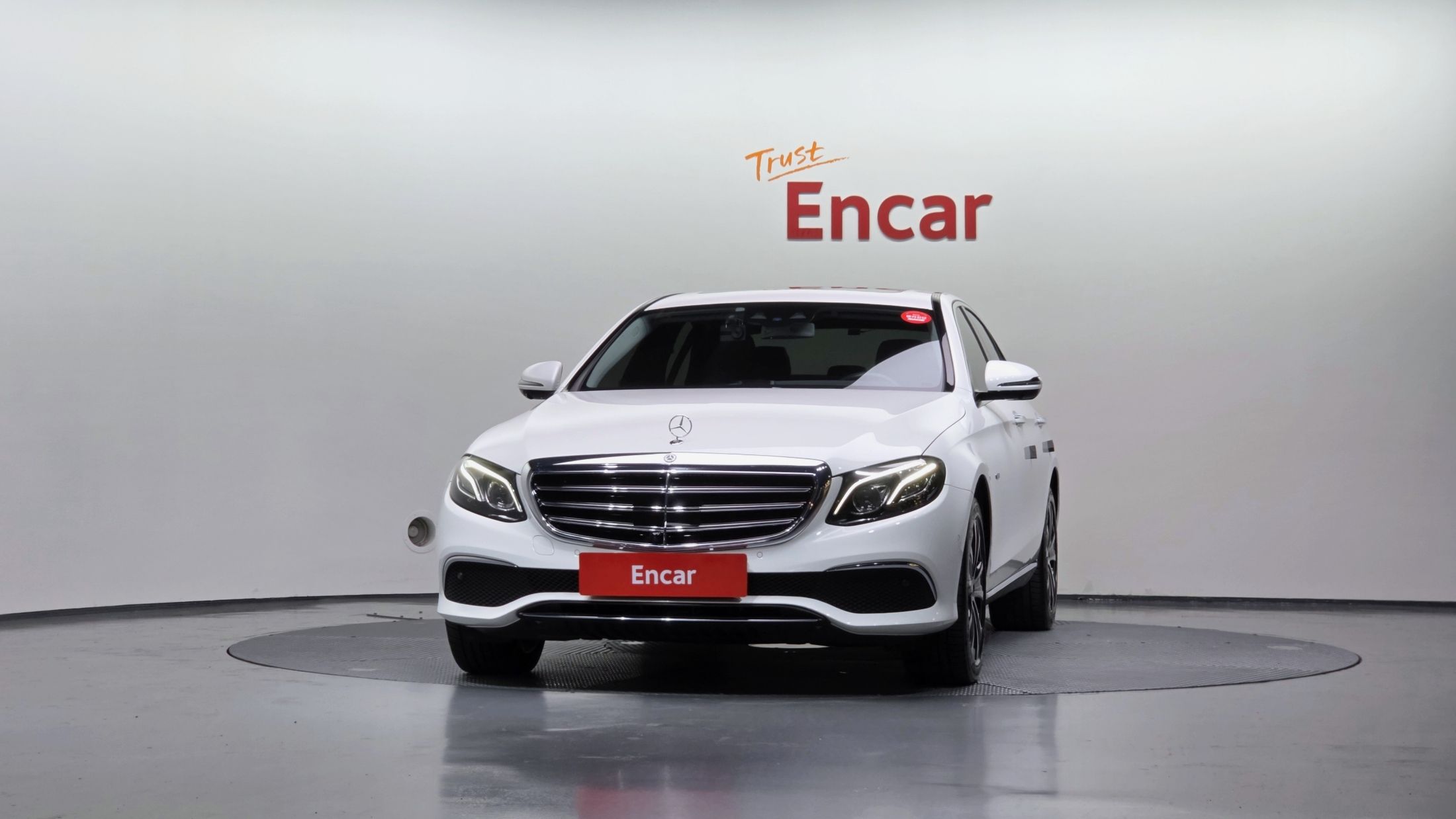 MERCEDES BENZ E-CLASS W213 2020