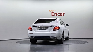 MERCEDES BENZ E-CLASS W213 2020