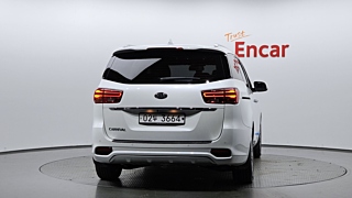 KIA CARNIVAL 2018