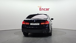 BMW 5-SERIES G30 2020