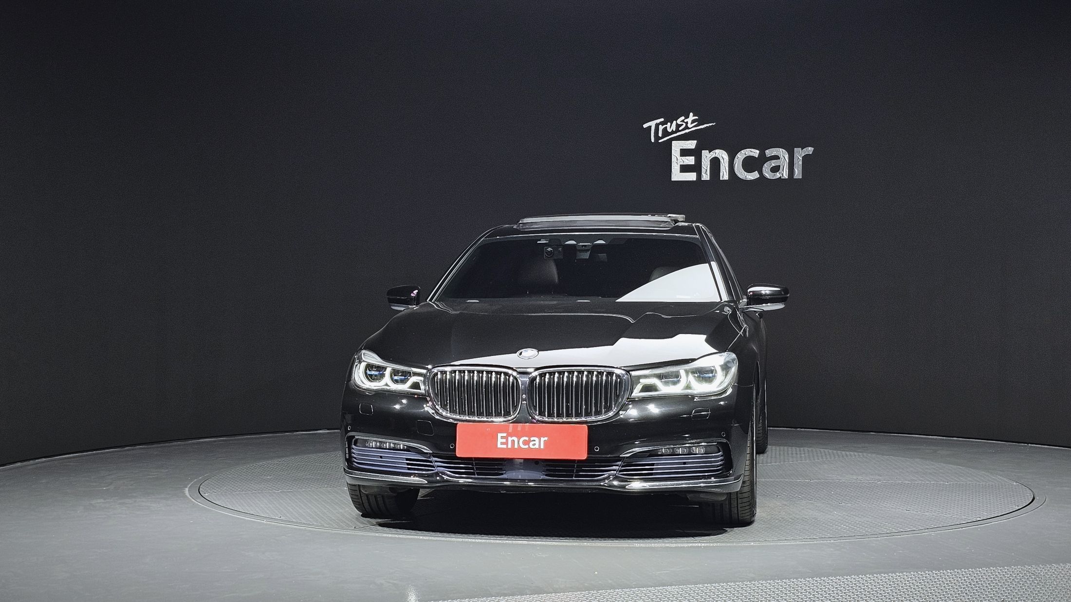 BMW 7-SERIES G11 2016