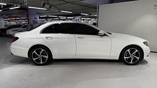 MERCEDES BENZ E-CLASS W213 2020