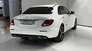 MERCEDES BENZ E-CLASS W213 2020