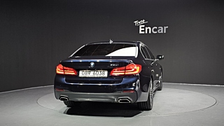 BMW 5-SERIES G30 2019