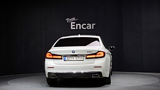 BMW 5-SERIES G30 2020